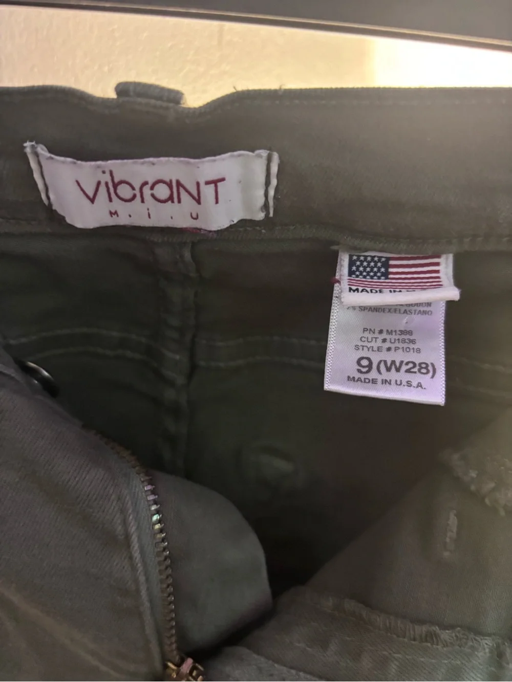 Vibrant slim skinny